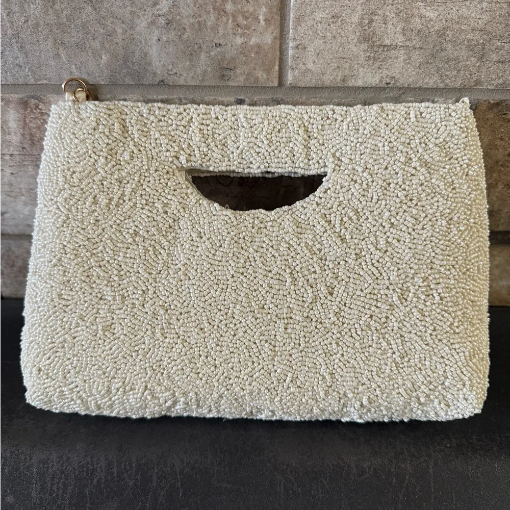 VIRAL Beaded Donut Design Clutch/crossbody - Picture 2 of 6